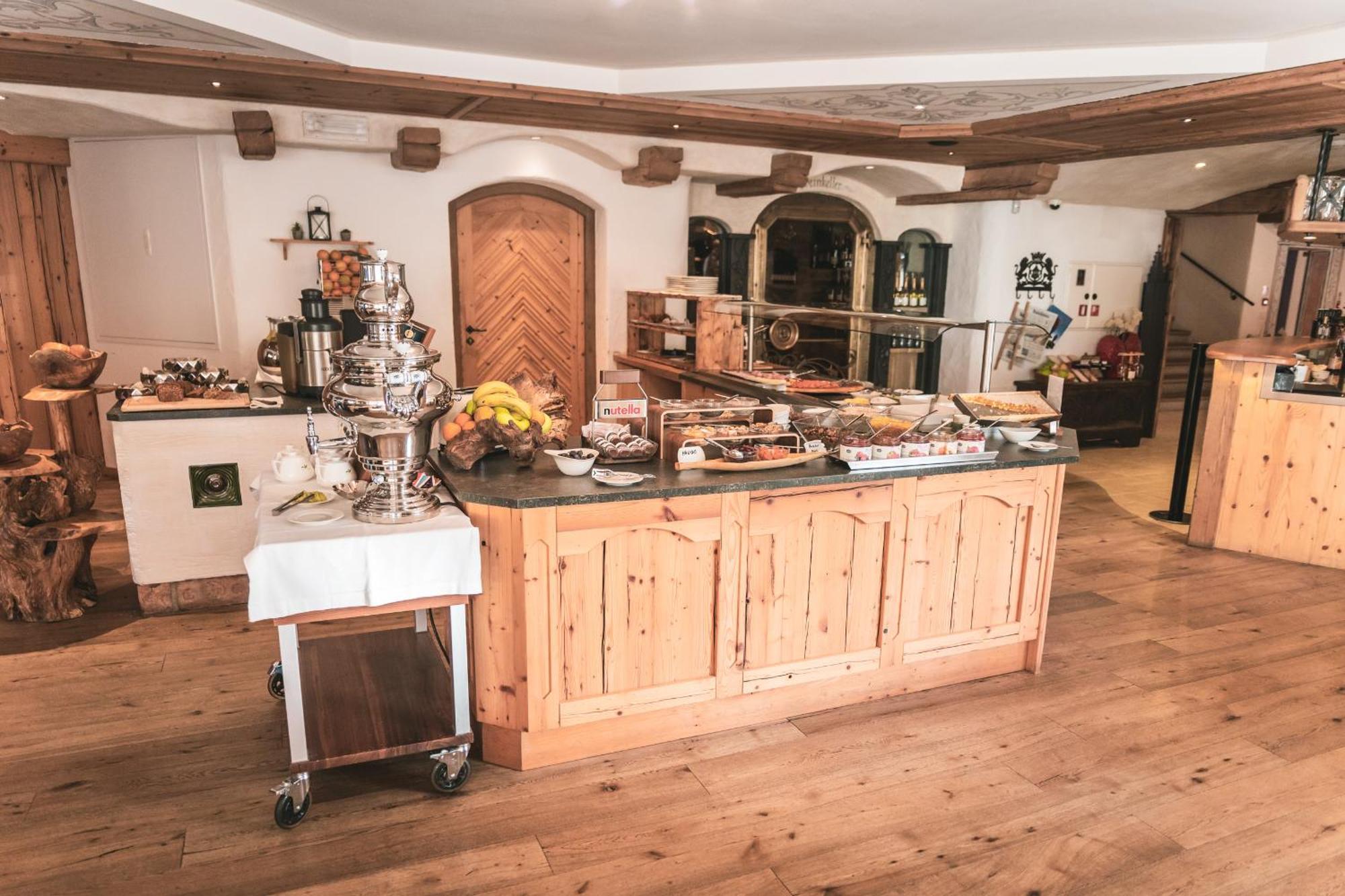 Dorfhotel Beludei Santa Cristina Val Gardena 외부 사진